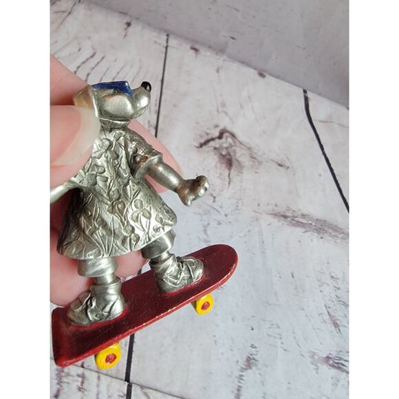 Hudson Pewter Hawaiian Puppy Hound Dog Skateboard Diorama Miniature Art Figurine - Picture 5 of 7